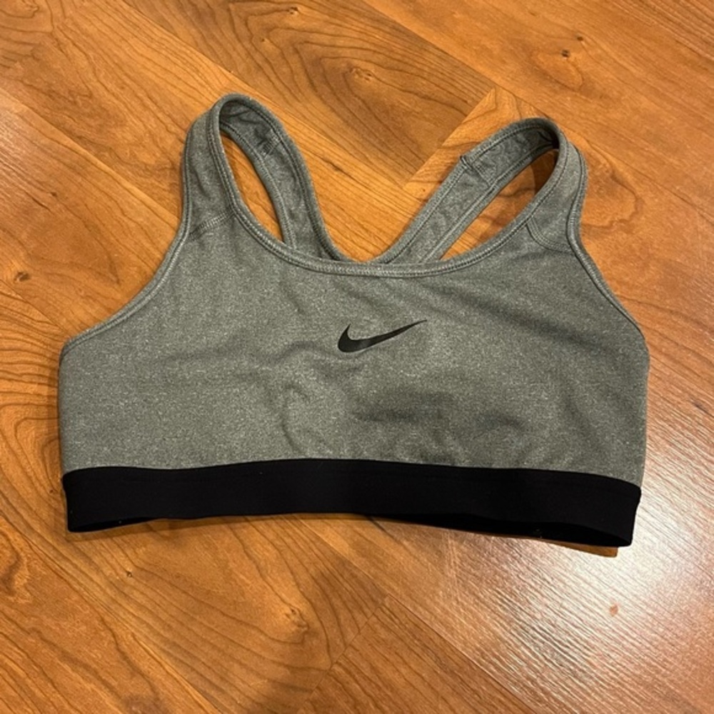 Sports bra